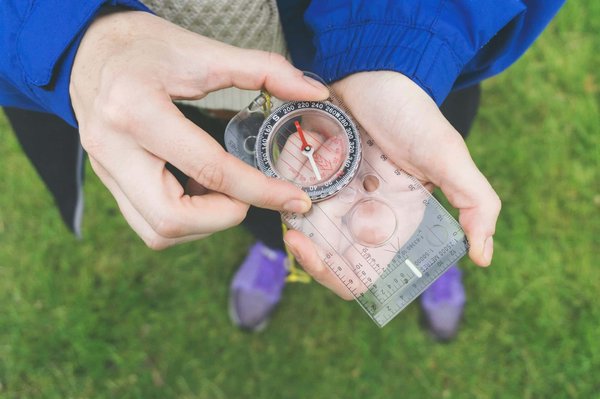 Comment découvrir les secrets des châteaux de la Loire sans frais d'entrée?